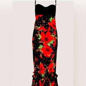 Authentic Dolce & Gabbana 100% silk dress size 26/40 or women’s size small